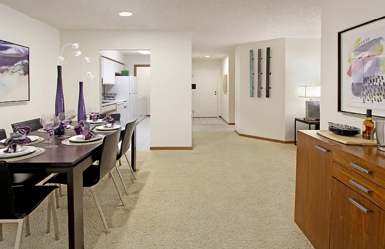 LionsGate Apartments — Photo 9