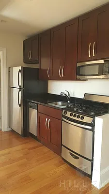 Rented by Hillel Realty Group | media 14