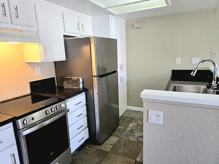 3645 Country Oaks Loop #F — Photo 6
