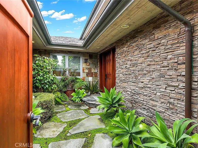 412 Evening Star Ln — Photo 3