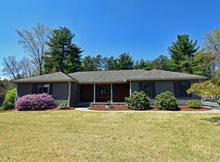 62 Line St, Southampton, MA 01073