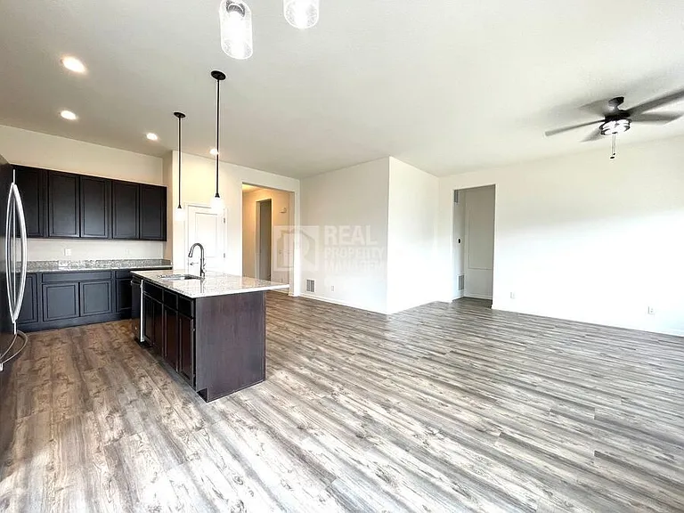 22345 E Bailey Pl — Photo 10