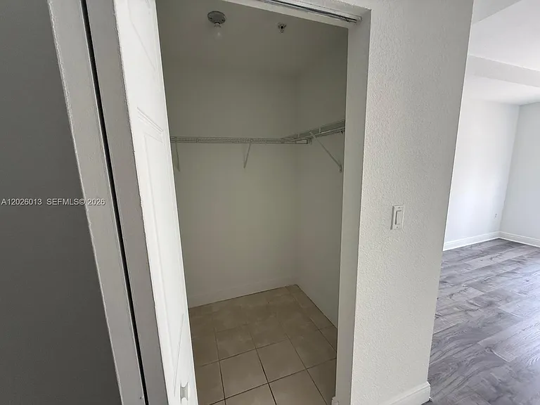 107 Mendoza Ave #201 — Photo 26