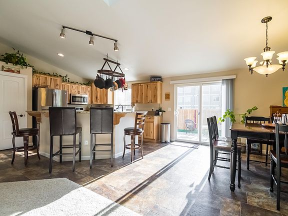 4th image of 2355 NE Black Bear Ct