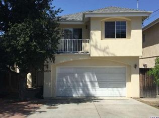 10121 Fernglen Ave, Tujunga, CA 91042