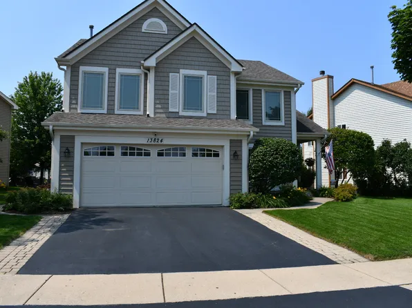 13824 S Petersburg Dr, Plainfield, IL 60544