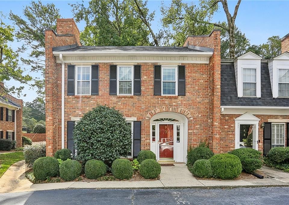 1st image of 7 Newport Pl NW
