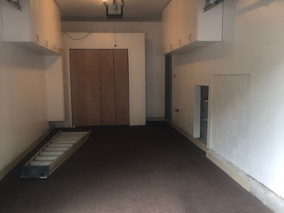 1st image of 1040 Longwell Pl