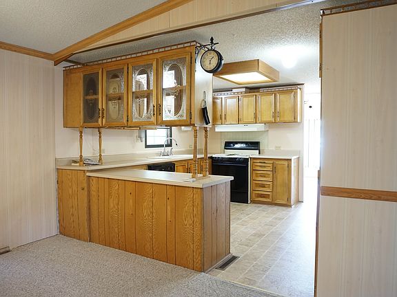 2nd image of 1038 Bel Aire Ln