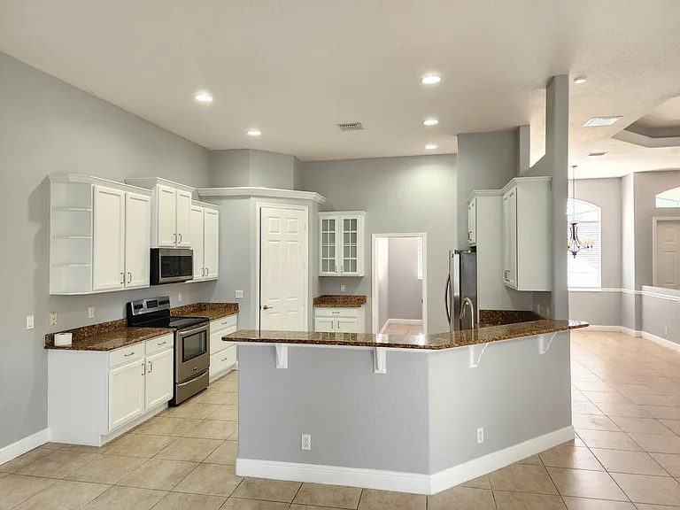 4374 SW Savona Blvd — Photo 6