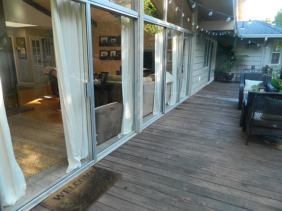 3rd image of 633 Marseille Ln