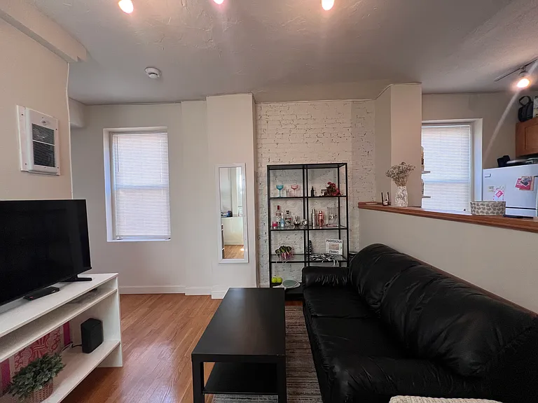 35 N Margin St #2 — Photo 13