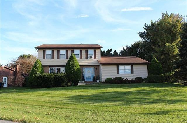 1st image of 3470 Dartmouth Dr