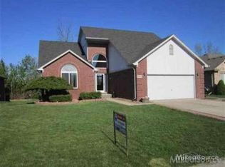 49423 Fossee Rd, Chesterfield, MI 48047