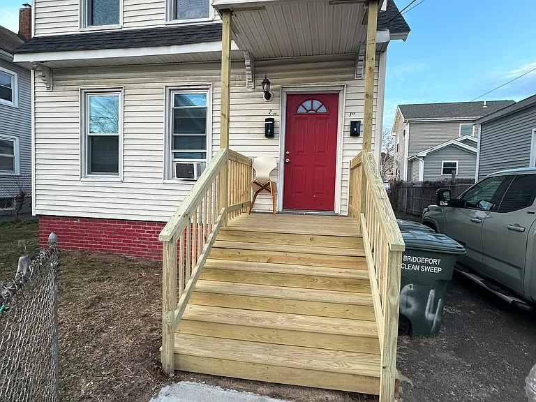 164 Hanover St #2 — Photo 18