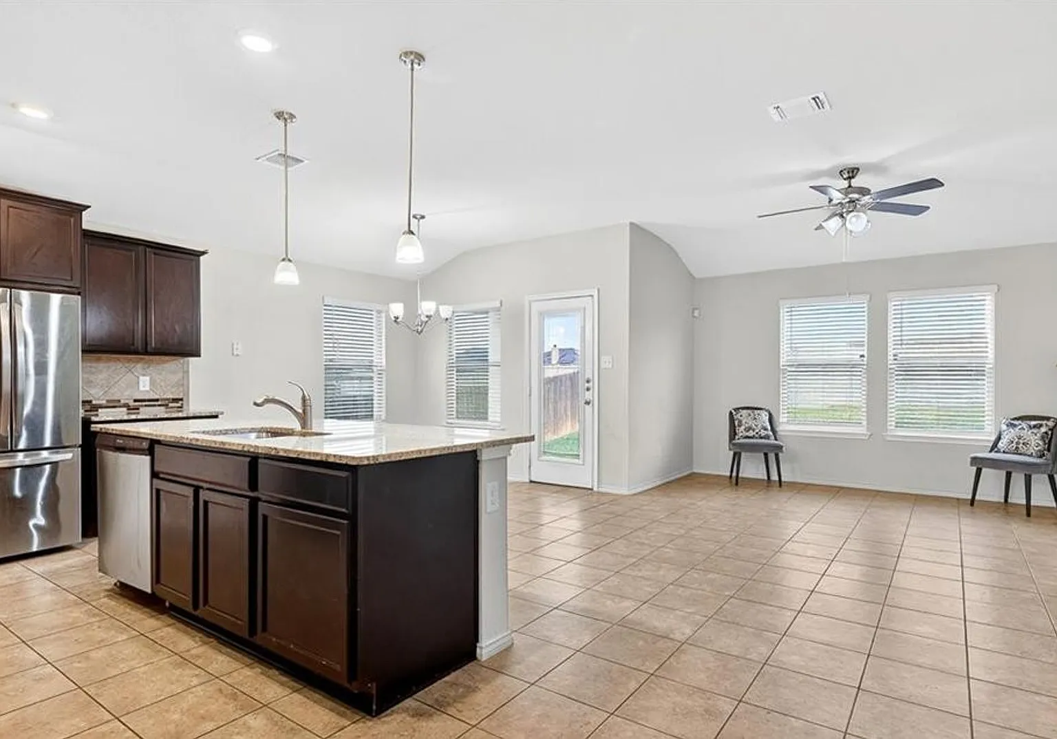 4 Bedroom 2 Bathroom House! Housing Accepted! Move-In Special!! — Photo 2