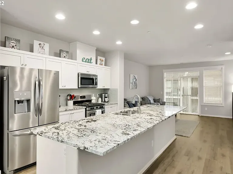 28605 SW Orleans Ave — Photo 7