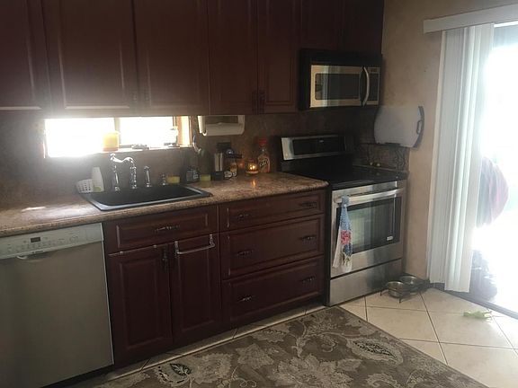 3rd image of 6270 Country Fair Cir
