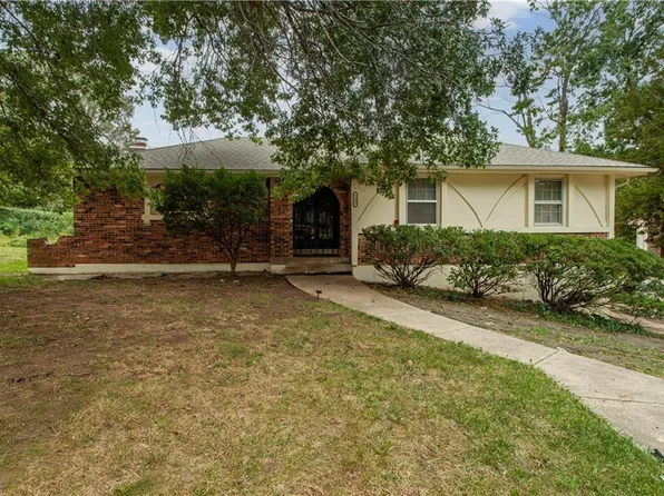 E 56th Ter, Kansas City, MO 64129