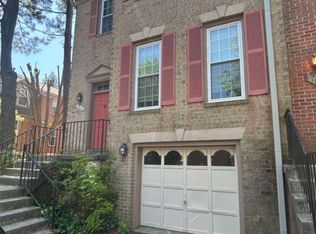 4129 Meadow Field Ct, Fairfax, VA 22033
