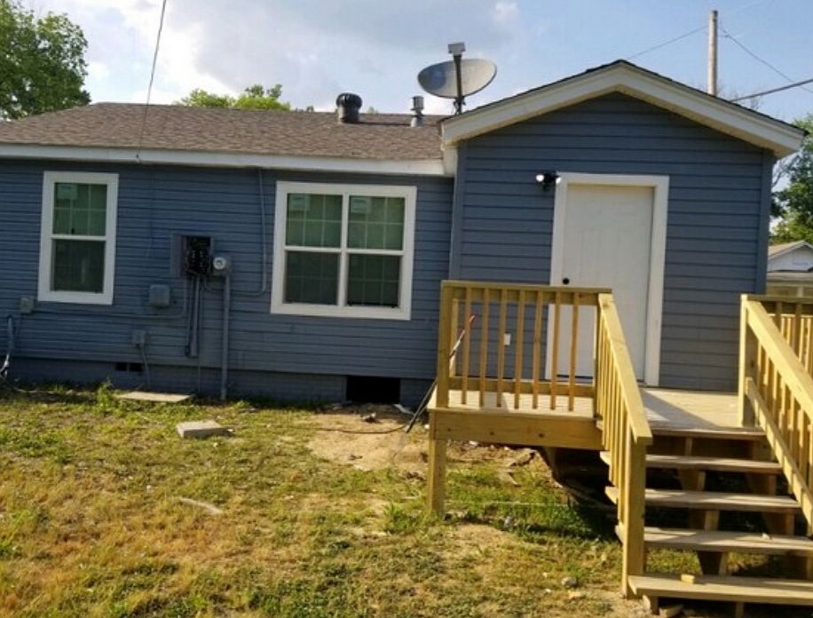 2nd image of 4301 W 24th St