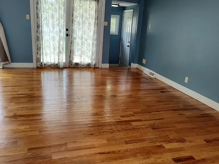 3010 Country Club Dr — Photo 4