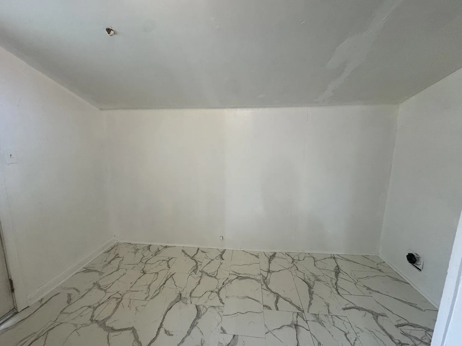 2715 w 48th st - 1 — Photo 2