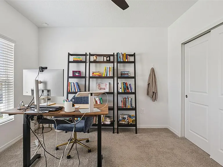 1099 Calico Pointe Cir — Photo 31