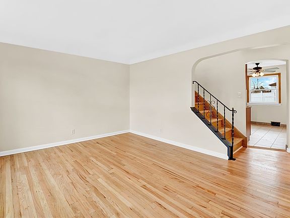 2nd image of 2803 Stanfield Dr