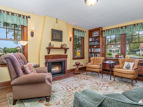 4th image of 16031 Louis Ave