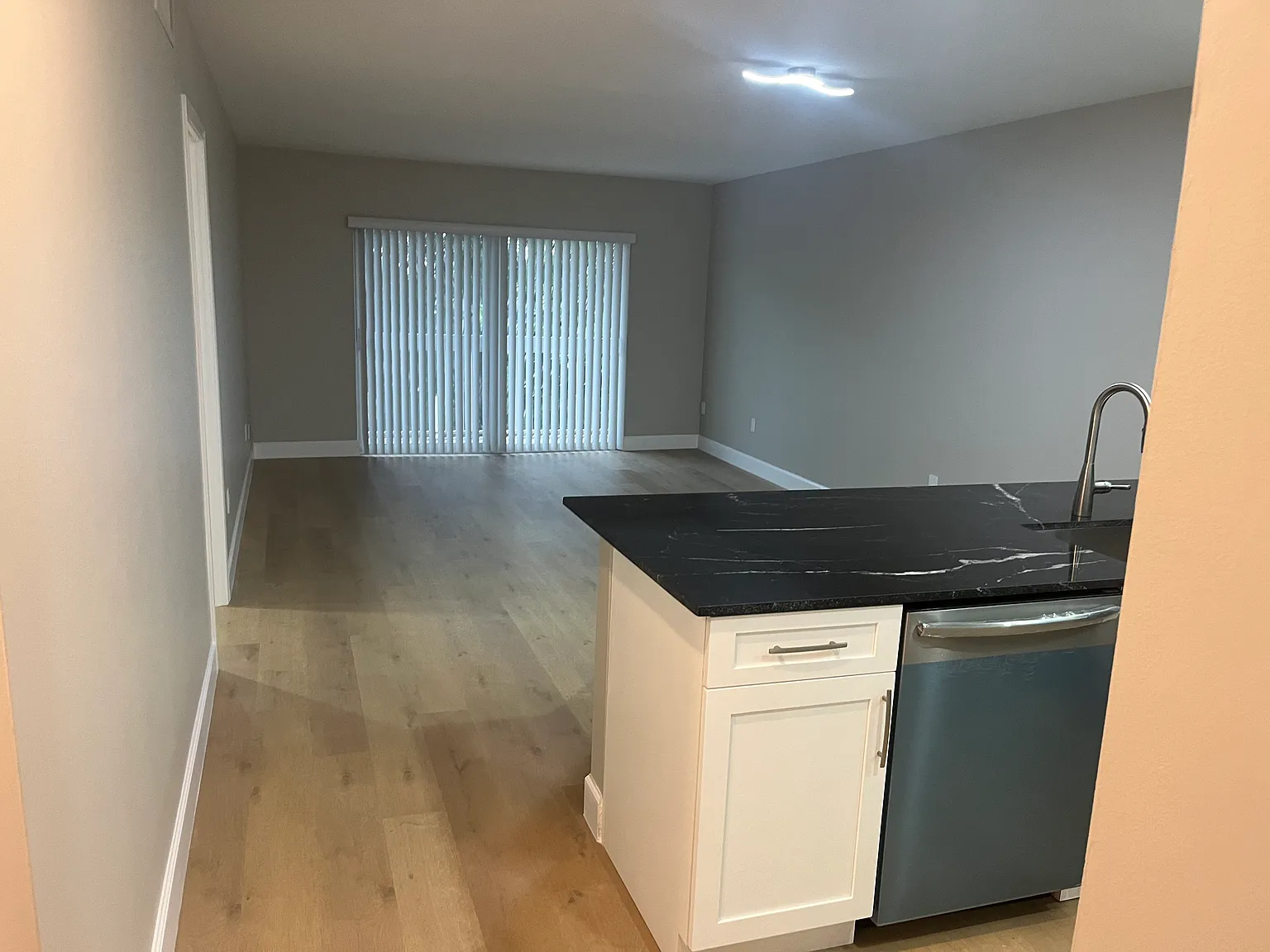 7720 Camino Real — Photo 2