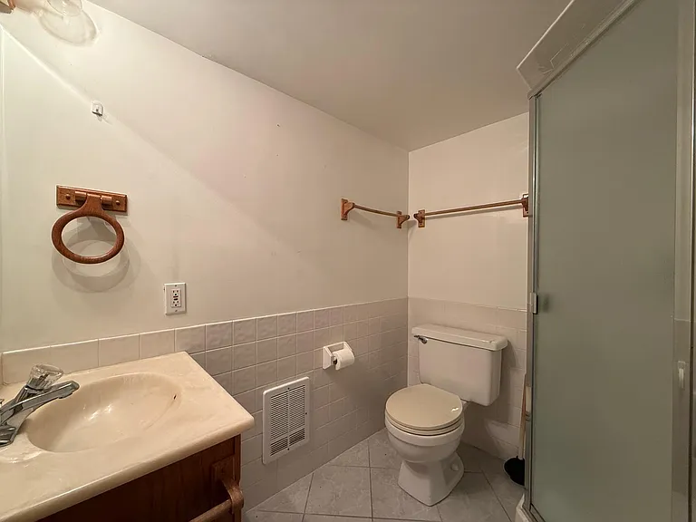 12915 E Blossey Ave — Photo 15