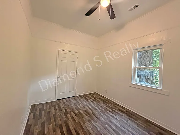 856 S Nettleton Ave — Photo 23