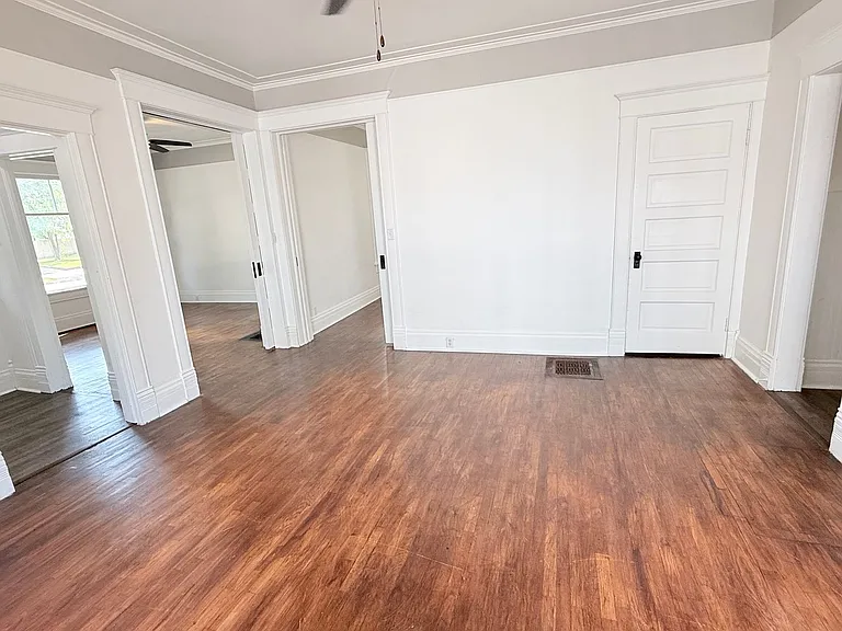 510 NW 3rd St — Photo 4