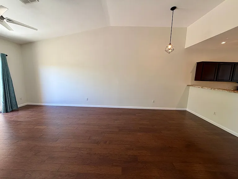 704 Peachy Canyon Cir #202 — Photo 37