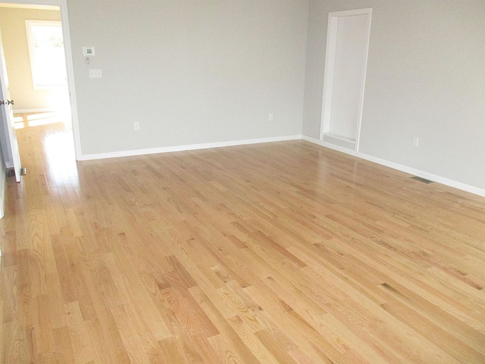 21 Bent Grass Cir Kingston NH Zillow