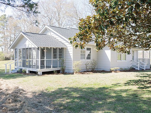 5th image of 98 Hearn Rd
