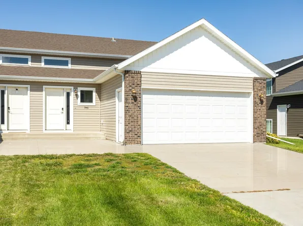 946 29th Ave W, West Fargo, ND 58078