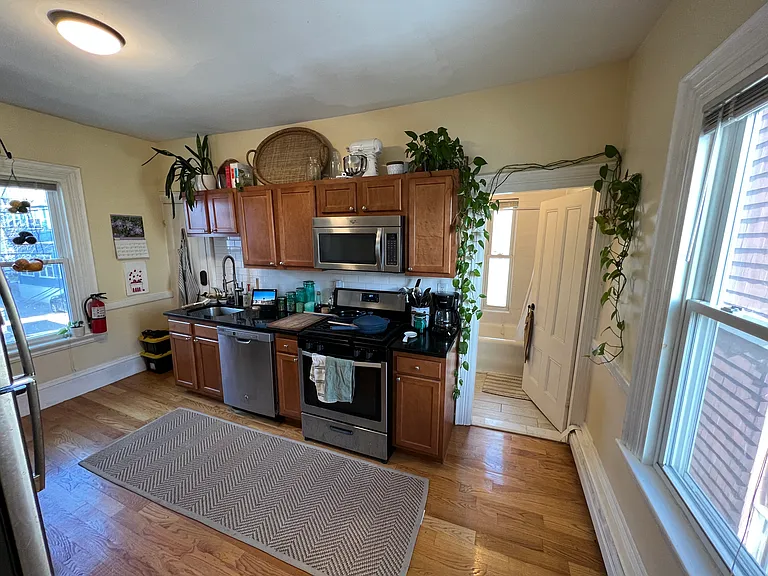 12 Claremon St #2 — Photo 14