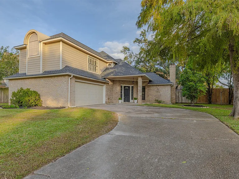 9810 Jockey Club Dr — Photo 1