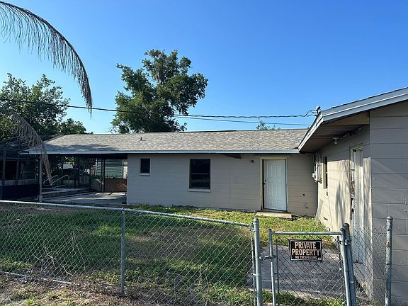 2nd image of 853 Edith Ave APT 1