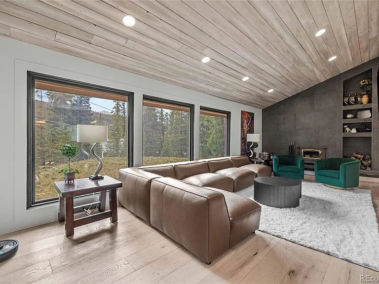 53 Rena Rd — Photo 5