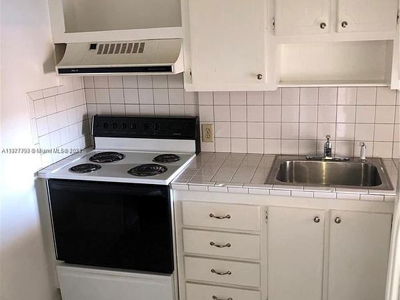 5th image of 13155 Ixora Ct APT 704