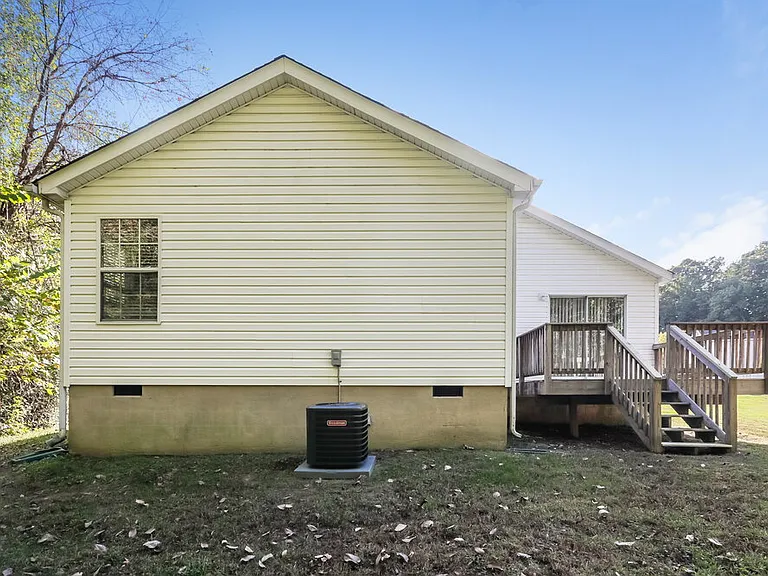 11926 Stewarts Crossing Dr — Photo 16
