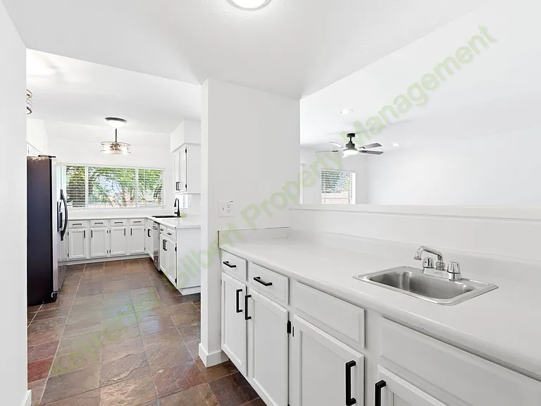 5435 E Elmwood St — Photo 9