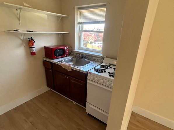 718 E Chester Pike APT A