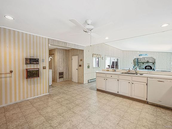 5th image of 1520 Meday Avenue