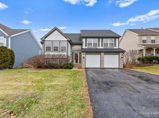 819 Adderly Ln, Gurnee, IL