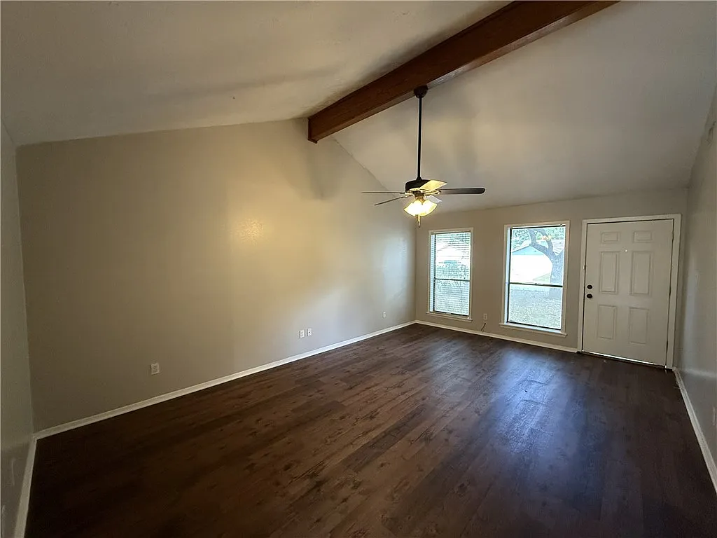4 bed, 1660 sqft, $1,750 — Photo 4