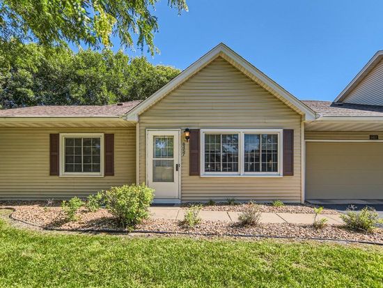 8457 Thomas Ct N, Brooklyn Park, MN 55444